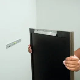 Hangman® 200-Lb. Heavy-Duty Mirror and Picture Hanger with Wall Dog® Screws